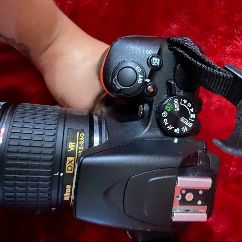 DSLR CAMERA - NIKON D3500
